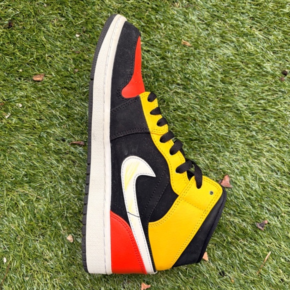 Nike Air Jordan (size 8) main image 6